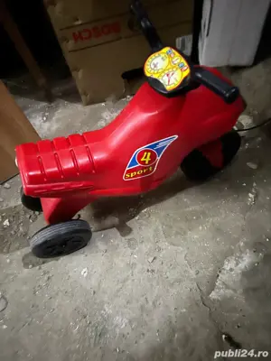 Vand jucarie tip motocicleta