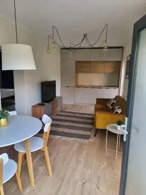 7 Noiembrie - Inchiriere casa 3 camere - Str. Regele Mihai 1