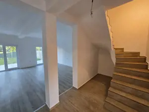 Sanandrei, Drum Asfaltat, Teren Generos, Buc Separata, 3 Dor, 2 Bai, dressing - imagine 4