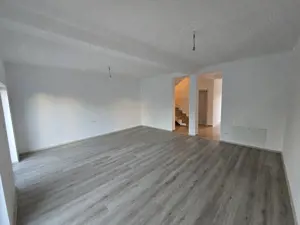 Sanandrei, Drum Asfaltat, Teren Generos, Buc Separata, 3 Dor, 2 Bai, dressing - imagine 5