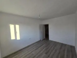 Sanandrei, Drum Asfaltat, Teren Generos, Buc Separata, 3 Dor, 2 Bai, dressing - imagine 11