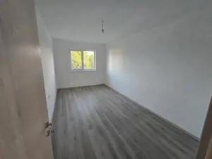 Sanandrei, Drum Asfaltat, Teren Generos, Buc Separata, 3 Dor, 2 Bai, dressing - imagine 14