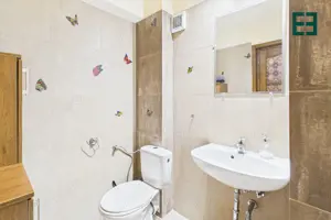 Vilă cu 6 camere - Zona Subcetate - Arad - imagine 9