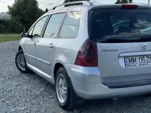 Peugeot 307 Diesel 7 locuri - imagine 4 Peugeot 307 Diesel 7 locuri - imagine 4
