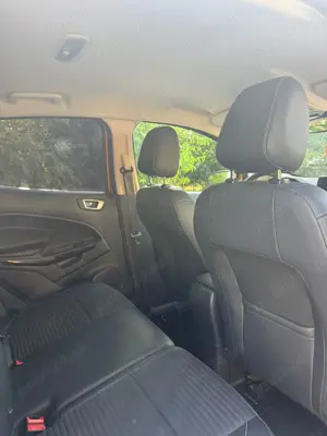 Ford EcoSport 39000  km -  primul proprietar - imagine 10