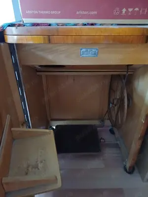 Mașina de cusut Ileana 1960