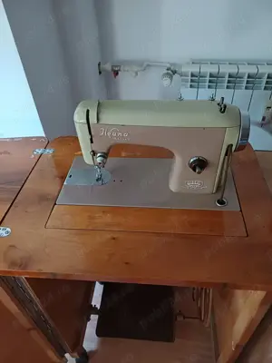 Mașina de cusut Ileana 1960 - imagine 3
