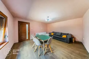 Casă 3 camere renovată în Bujac-Sega , 2 corpuri, teren 572 mp - imagine 3