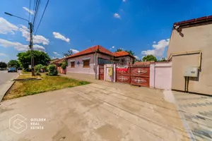 Casă 3 camere renovată în Bujac-Sega , 2 corpuri, teren 572 mp