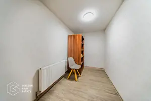 Casă 3 camere renovată în Bujac-Sega , 2 corpuri, teren 572 mp - imagine 17