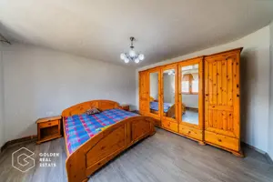 Casă 3 camere renovată în Bujac-Sega , 2 corpuri, teren 572 mp - imagine 13