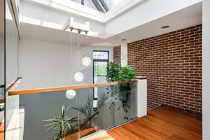 Clădire de birouri Micalaca pe principală, vad si vizibilitate sporită - imagine 11