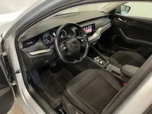 Skoda Octavia - imagine 5
