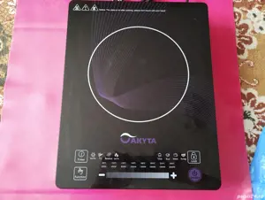 Plită Akyta cu inductie funcțională, reparată sau pentru piese 
