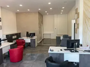 Inchiriez spatiu comercial in Oradea, pe Strada Evreilor Deportati - imagine 5 Inchiriez spatiu comercial in Oradea, pe Strada Evreilor Deportati - imagine 5