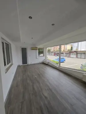 Apartament spațios,de vanzare, 3 camere, 98 mp, zona Petru Rares - imagine 10