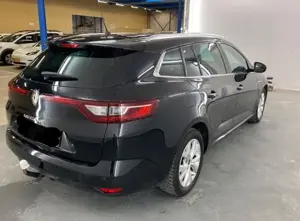 Vand Renaul Megane 4- 4 bucati km reali certificati din 3 surse - imagine 5