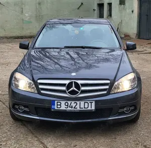 Mercedes-Benz C200 CGI