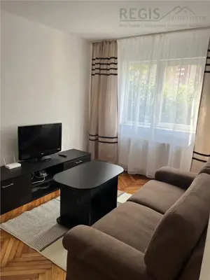 Apartament luminos si recent renovat de 3 camere in zona Florilor
