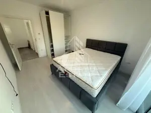 Triplex cu 3 camere,2 bai,mobilat si utilat,Dumbravita - imagine 2