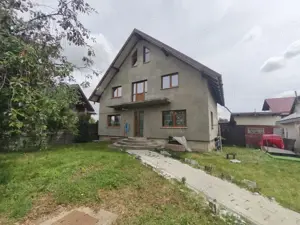 Casa individuala 5 camere, 370 mp teren, Radauti - imagine 2