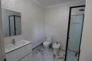 Casa in zona Siderurgistilor Vest construita in 2003 - imagine 7