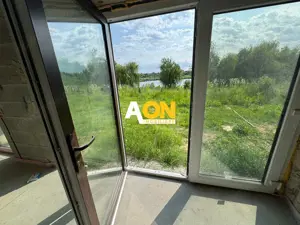 De vanzare apartament 3 camere, la vila, 130mp teren, Lac Chereteu - imagine 8