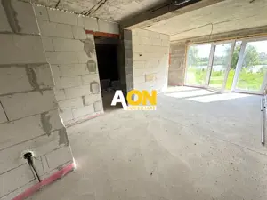 De vanzare apartament 3 camere, la vila, 130mp teren, Lac Chereteu - imagine 4