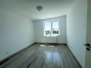 Apartament 3 camere vis a vis de Prefectura Complet renovat - imagine 5 Apartament 3 camere vis a vis de Prefectura Complet renovat - imagine 5