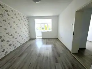 Apartament 3 camere vis a vis de Prefectura Complet renovat - imagine 2 Apartament 3 camere vis a vis de Prefectura Complet renovat - imagine 2