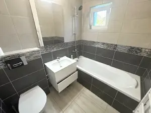 Apartament 3 camere vis a vis de Prefectura Complet renovat - imagine 11 Apartament 3 camere vis a vis de Prefectura Complet renovat - imagine 11