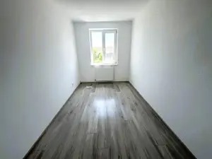 Apartament 3 camere vis a vis de Prefectura Complet renovat - imagine 10 Apartament 3 camere vis a vis de Prefectura Complet renovat - imagine 10