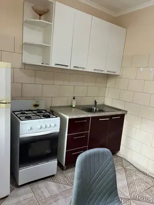 Se ofera spre inchiriere garsoniera in zona Vitan