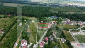 Teren construtie 1000 mp - Tocile, toate utilitatile, vedere panoramică!