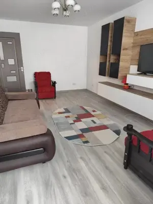 2 Camere Alexandru cel Bun - Piata Voievozilor 