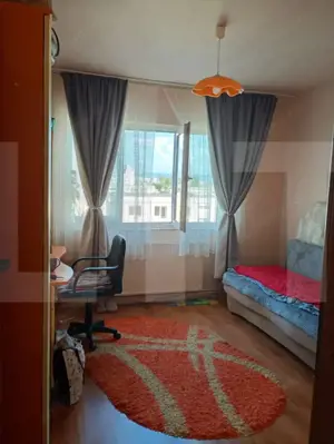 Apartament de vanzare, cu 3 camere, decomandat, 65 mp, cartierul Ciucului - imagine 3 Apartament de vanzare, cu 3 camere, decomandat, 65 mp, cartierul Ciucului - imagine 3