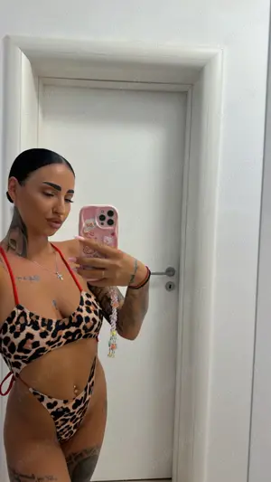 Fără grabă . Vei rămâne surprins că sunt reală. Militari residence  - imagine 6