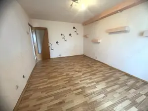 Apartament 3 cam 71 mp decomandat EcTeodoroiu langa Inspectoratul Scolar - imagine 2 Apartament 3 cam 71 mp decomandat EcTeodoroiu langa Inspectoratul Scolar - imagine 2