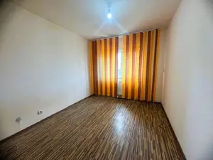 Apartament 3 cam 71 mp decomandat EcTeodoroiu langa Inspectoratul Scolar - imagine 7 Apartament 3 cam 71 mp decomandat EcTeodoroiu langa Inspectoratul Scolar - imagine 7