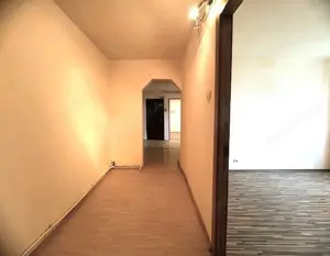 Apartament 3 cam 71 mp decomandat EcTeodoroiu langa Inspectoratul Scolar - imagine 4 Apartament 3 cam 71 mp decomandat EcTeodoroiu langa Inspectoratul Scolar - imagine 4