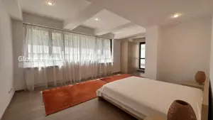 Duplex cu 4 Camere | 262 mp utili | Parcare Inclusă