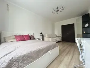 Inchiriez garsoniera in zona Gorjului