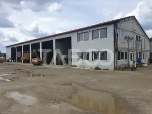 Teren si hala 42.000 mp + zona administrativa la 7 minute de Fagaras
