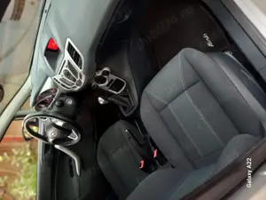 Vand Ford Fiesta Titanium