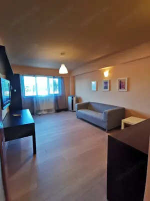 Închiriez apartament 3 camere Micro 4 - imagine 17