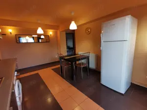 Închiriez apartament 3 camere Micro 4 - imagine 4
