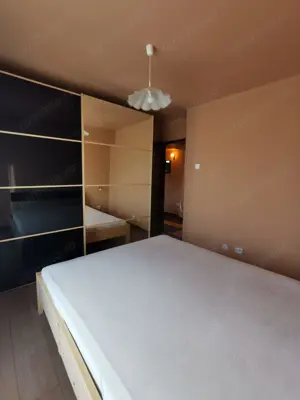 Închiriez apartament 3 camere Micro 4 - imagine 11