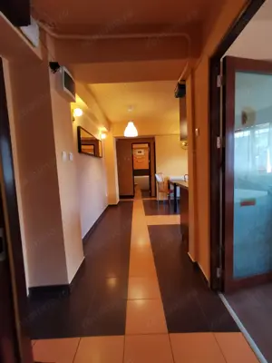 Închiriez apartament 3 camere Micro 4 - imagine 18