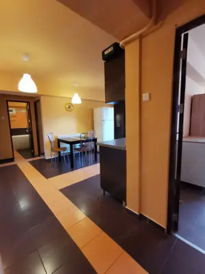 Închiriez apartament 3 camere Micro 4 - imagine 16