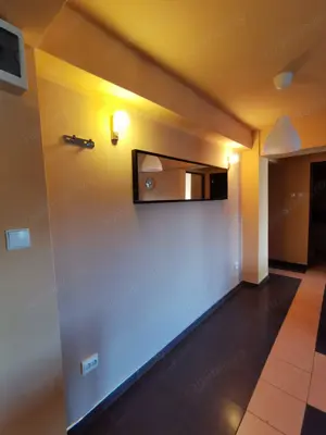 Închiriez apartament 3 camere Micro 4 - imagine 3